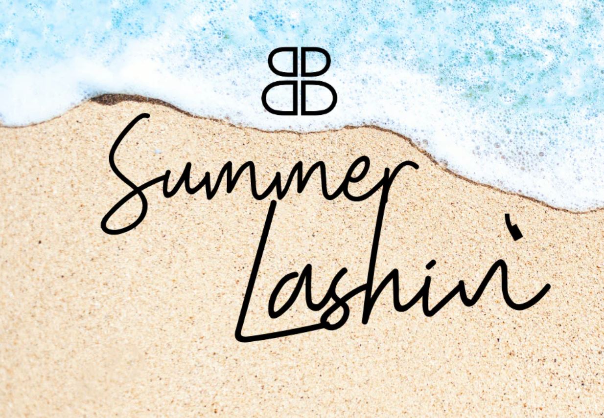 Wie man Wimpern im Urlaub   pflegt  Wimpernboutique